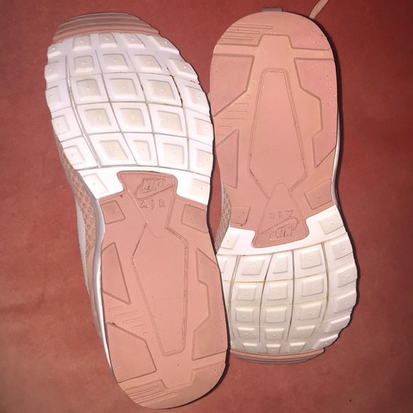 Women's Air Max Motion Lw Running Shoe Mauve - Picture 3 of 8